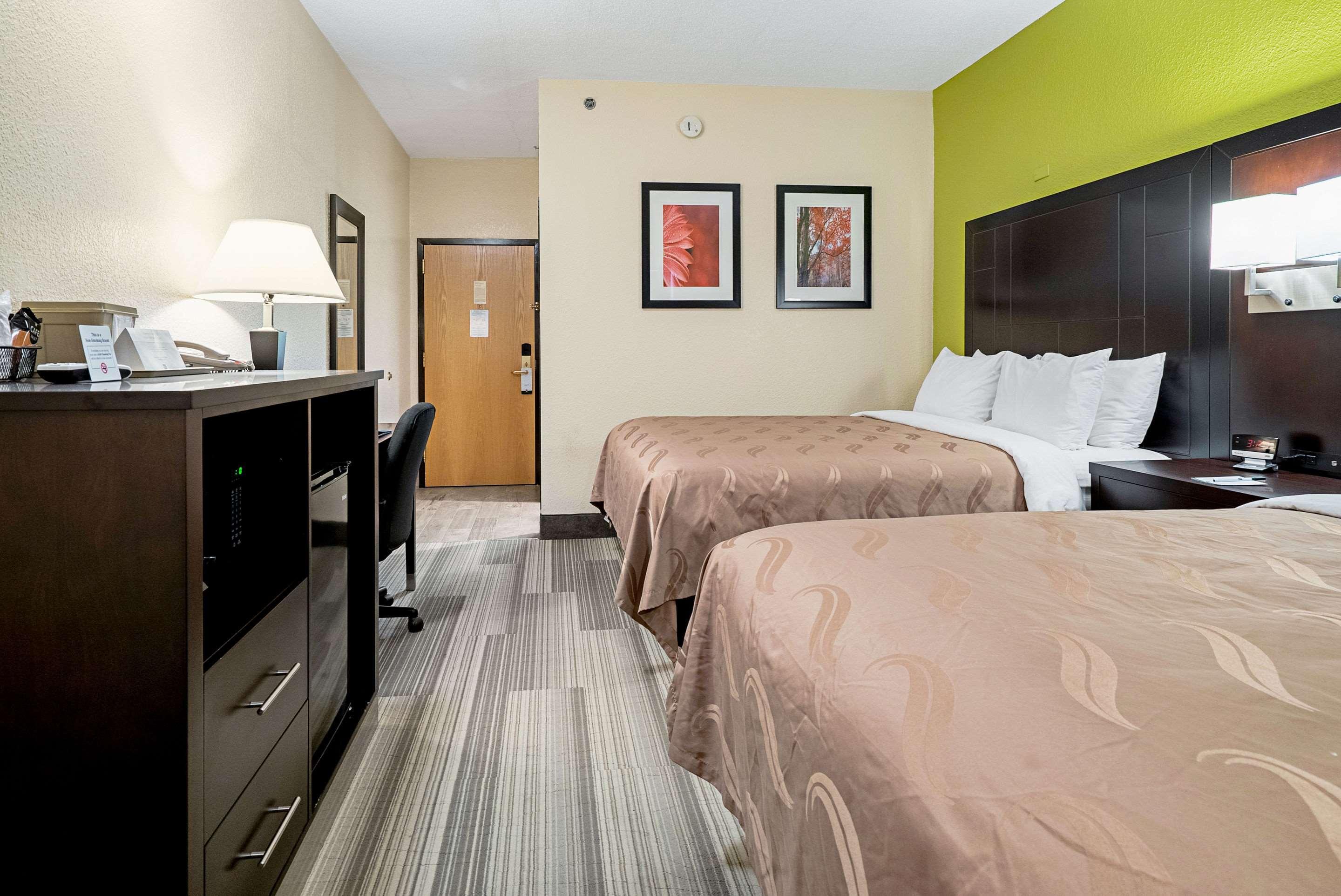 Quality Inn & Suites Robbinsville Extérieur photo