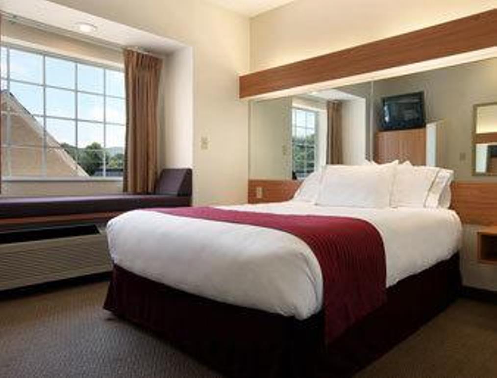 Quality Inn & Suites Robbinsville Extérieur photo