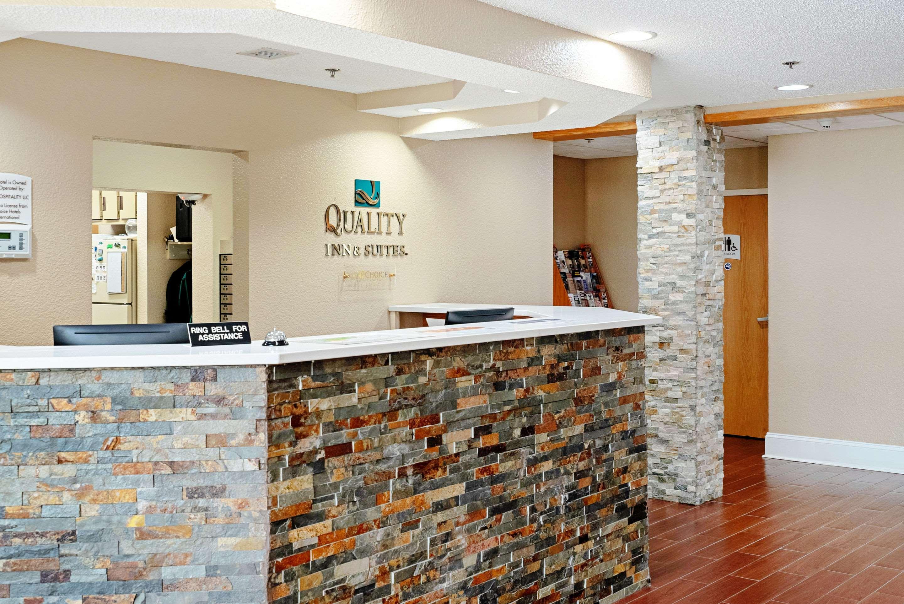 Quality Inn & Suites Robbinsville Extérieur photo
