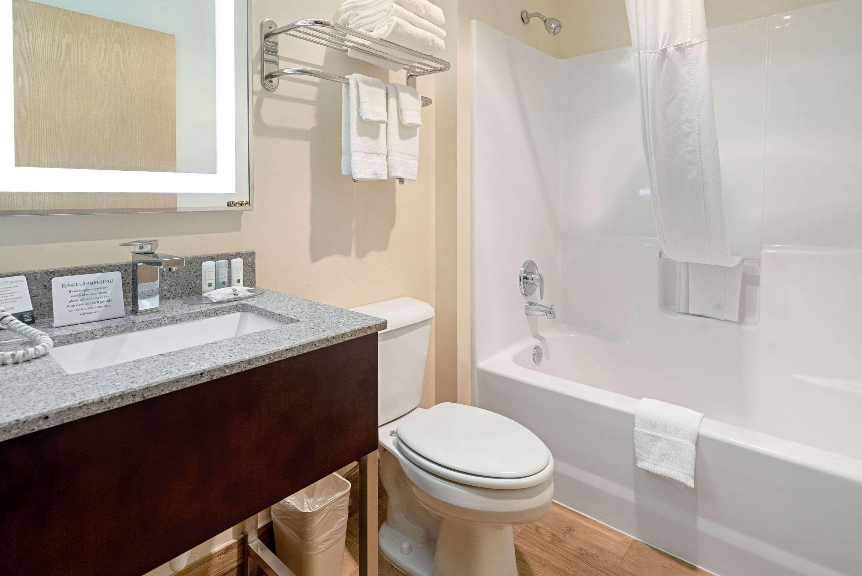 Quality Inn & Suites Robbinsville Extérieur photo