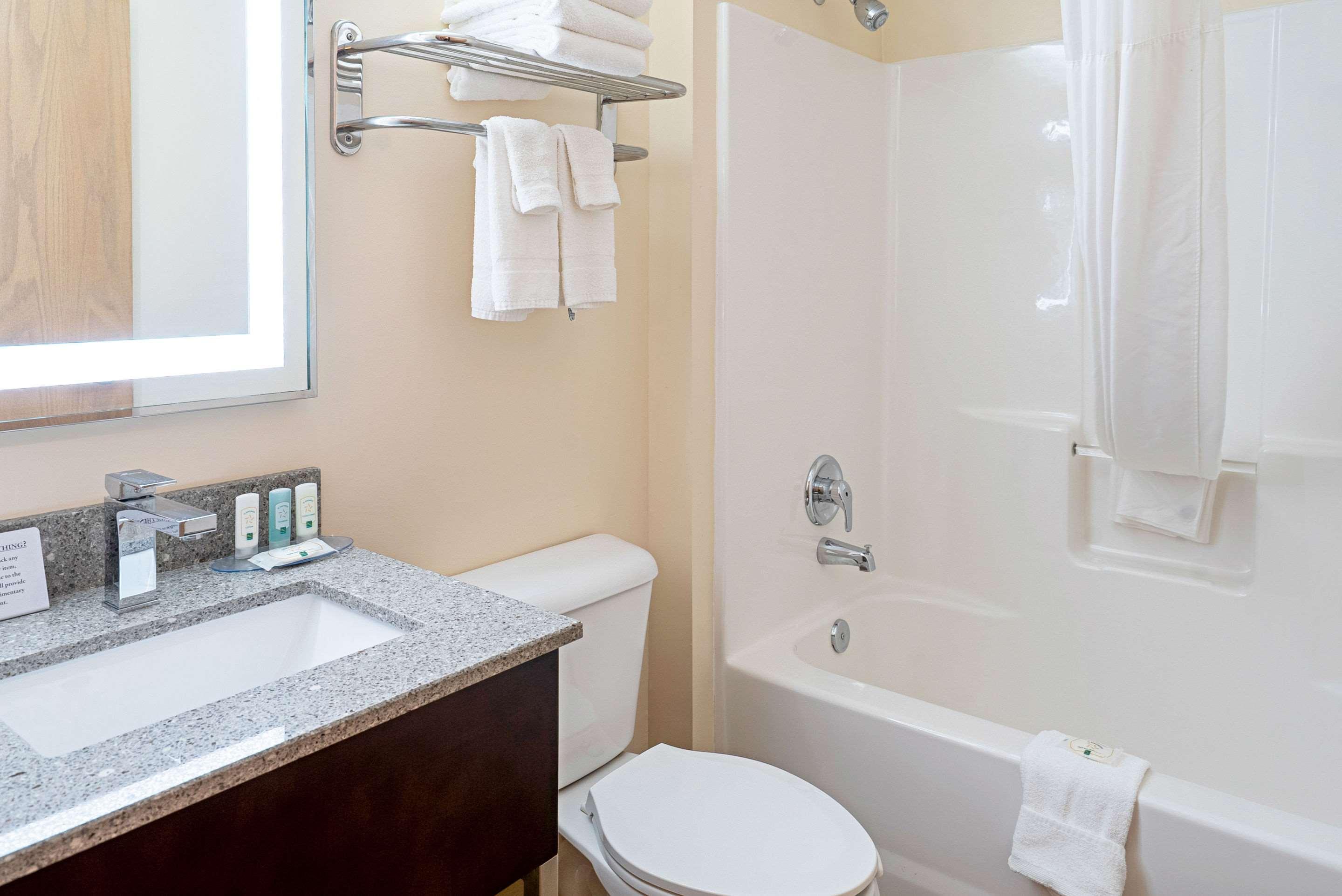 Quality Inn & Suites Robbinsville Extérieur photo
