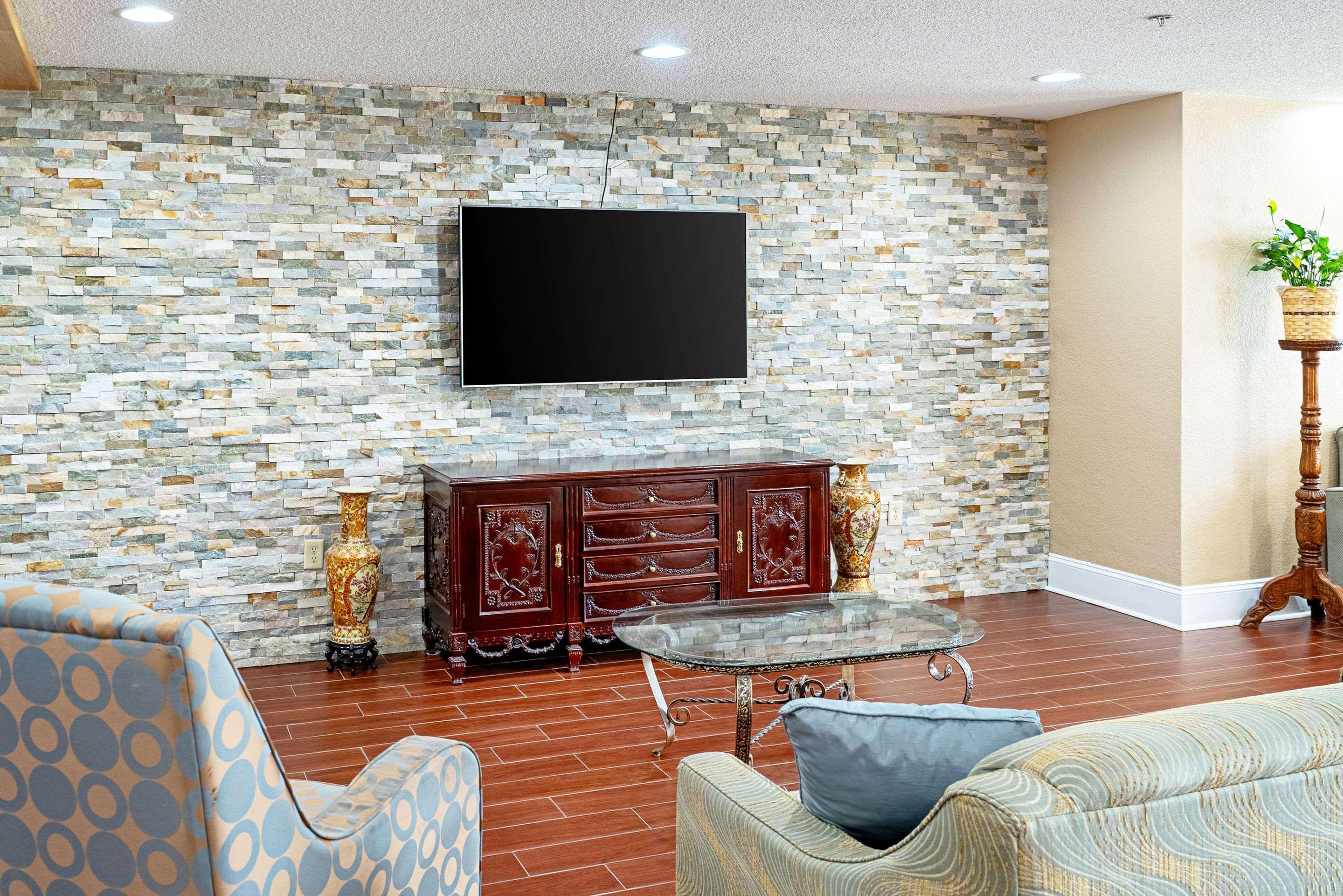 Quality Inn & Suites Robbinsville Extérieur photo